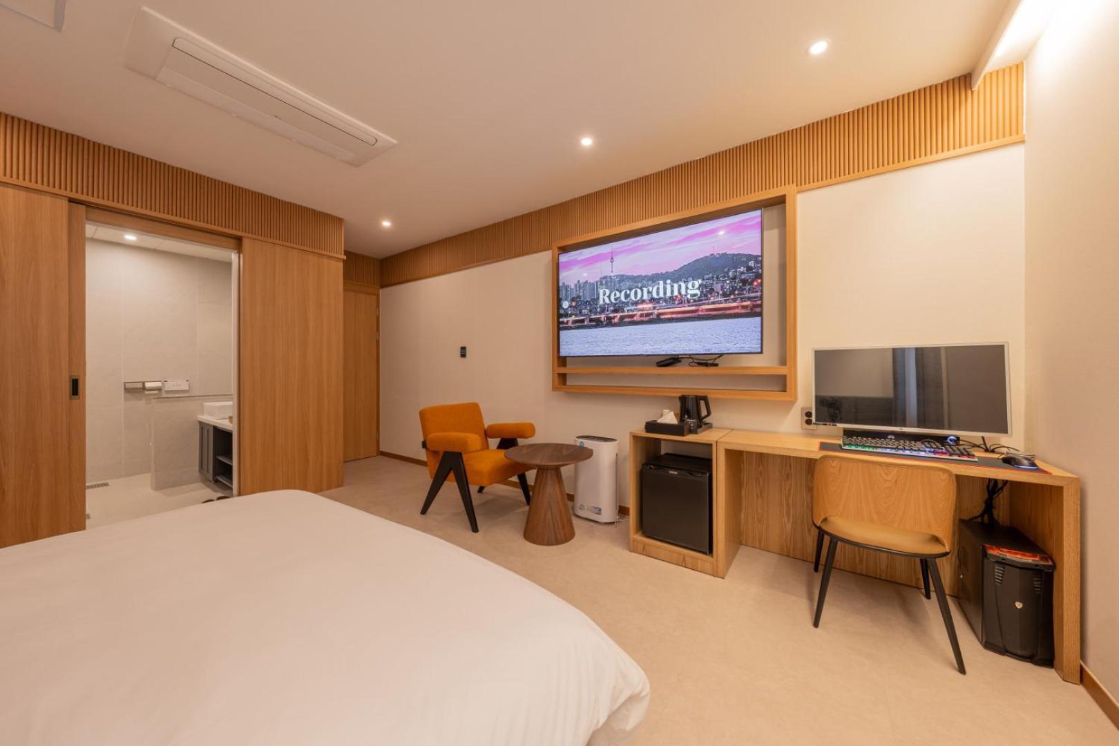H-Avenue Hotel Munhyeon Пусан Екстер'єр фото