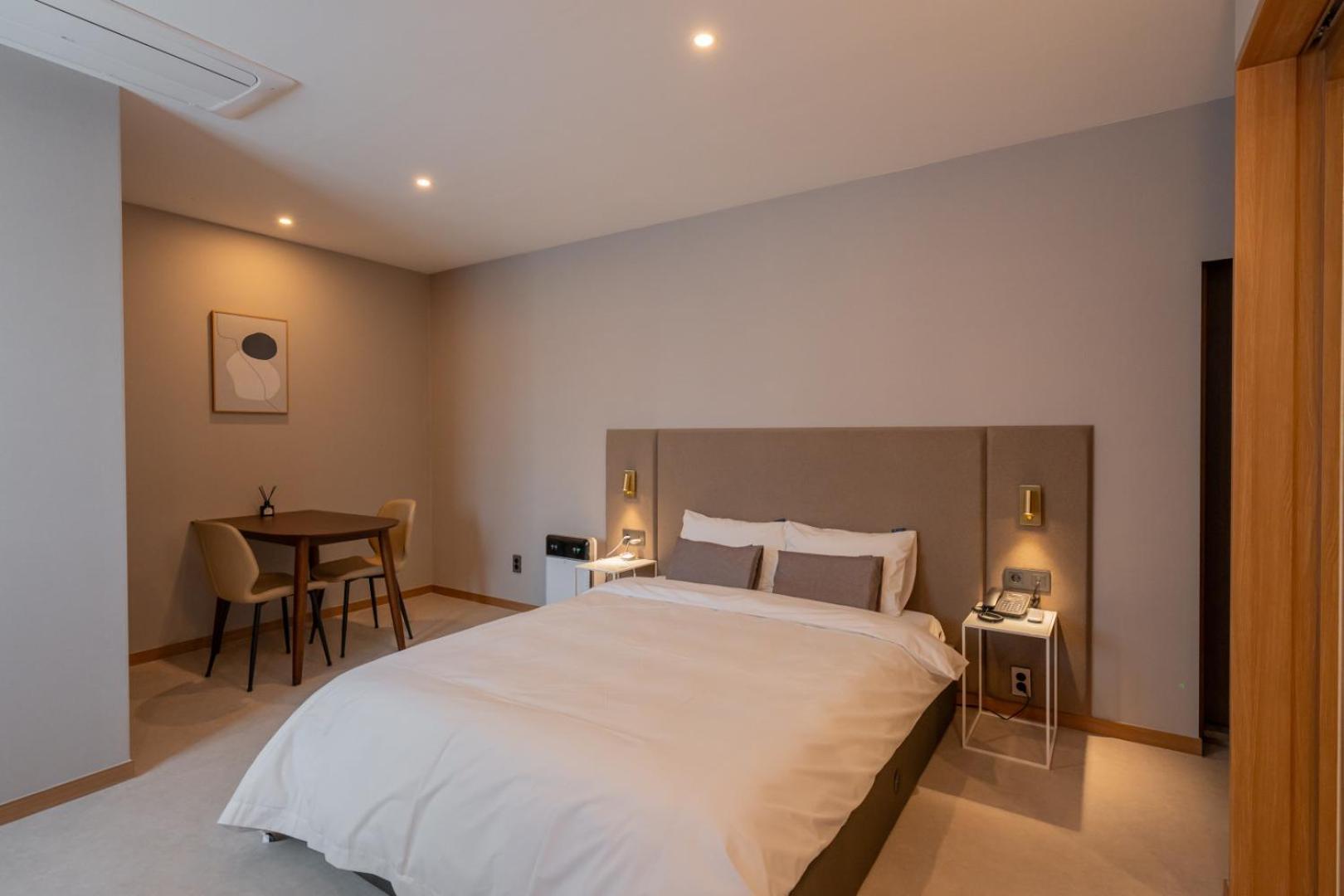 H-Avenue Hotel Munhyeon Пусан Екстер'єр фото